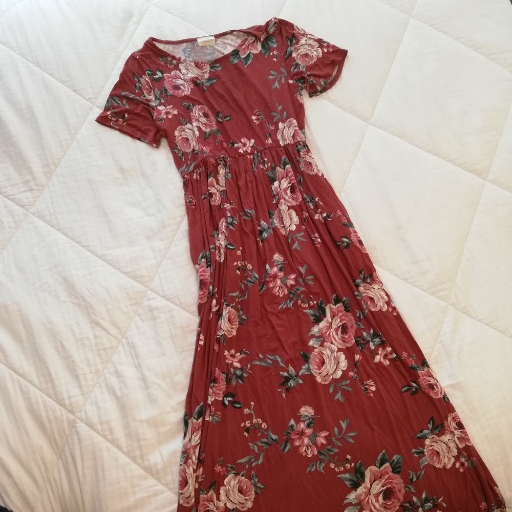 2/$20 143 Story Maxi Dress!